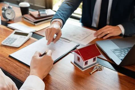 Understanding the Role and Importance of a Contract Lawyer in Real Estate Transactions